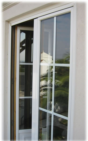 Janelas de Alum&iacute;nio Exterior